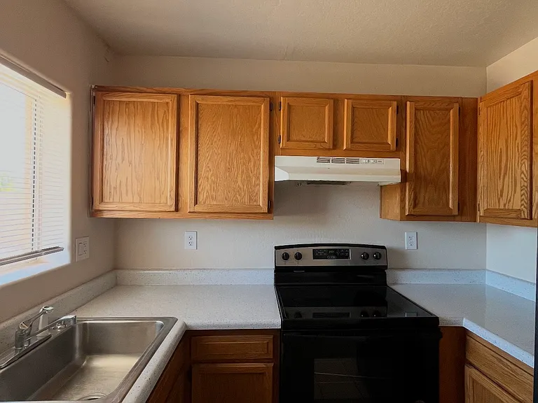10095 W Tampico Ln #B — Photo 6