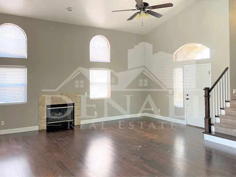 3602 E Windmere Dr — Photo 2