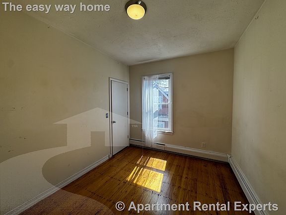 5th image of 70 Summer St
