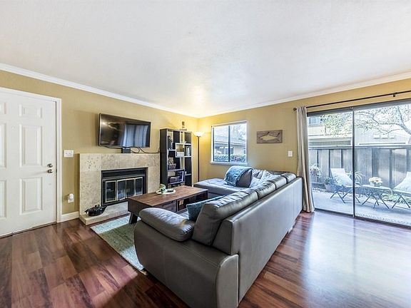 3rd image of 5460 Makati Cir