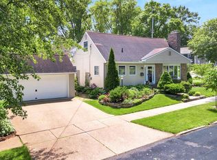 814 W 4th St, Marshfield, WI 54449