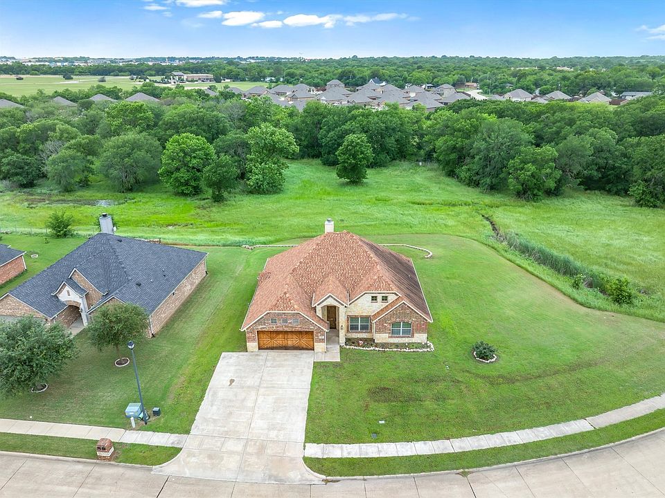 1st image of 2001 Chapel Creek Dr