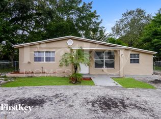 5740 Douglas St, Hollywood, FL 33021