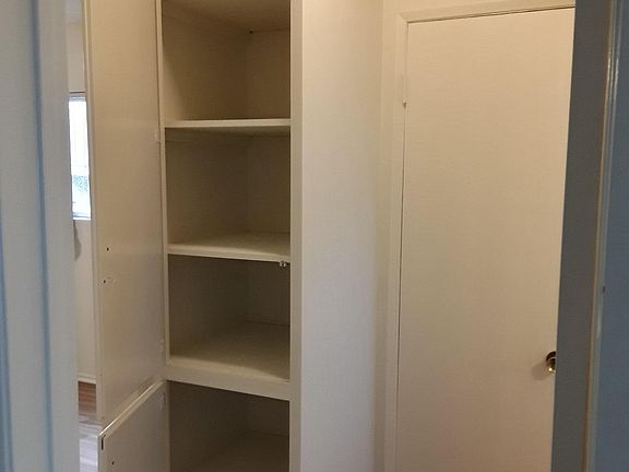 4th image of 129 N Lamer St #0