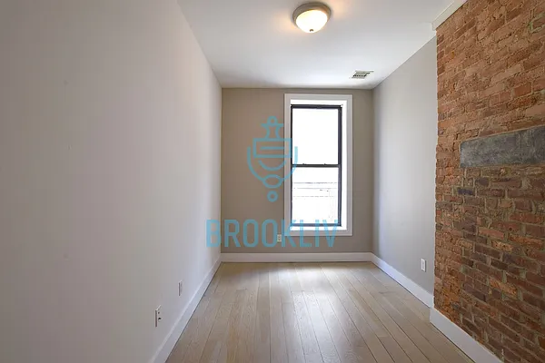 Rented by null | media 5