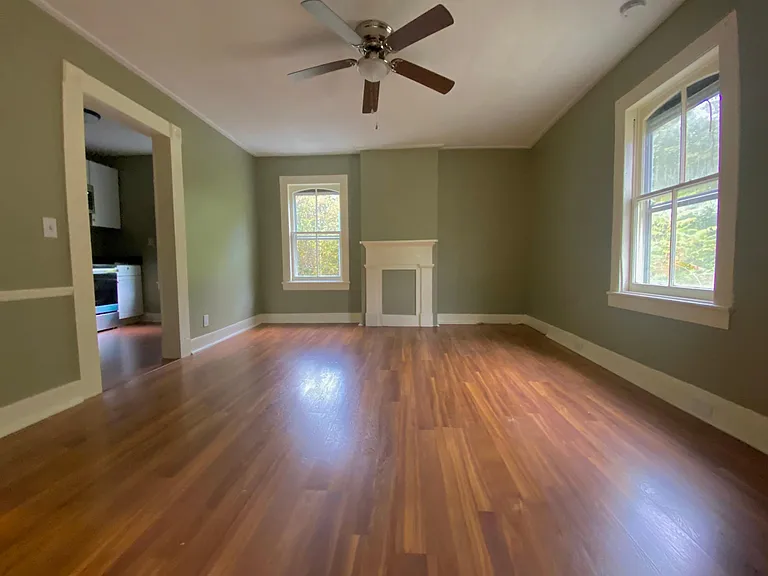 95 Wurts St #2 — Photo 7
