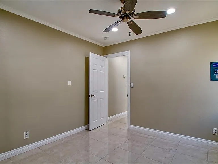 16864 Bayview Dr #3 — Photo 6