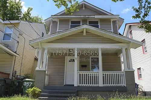 857 W 41st St Photo 1