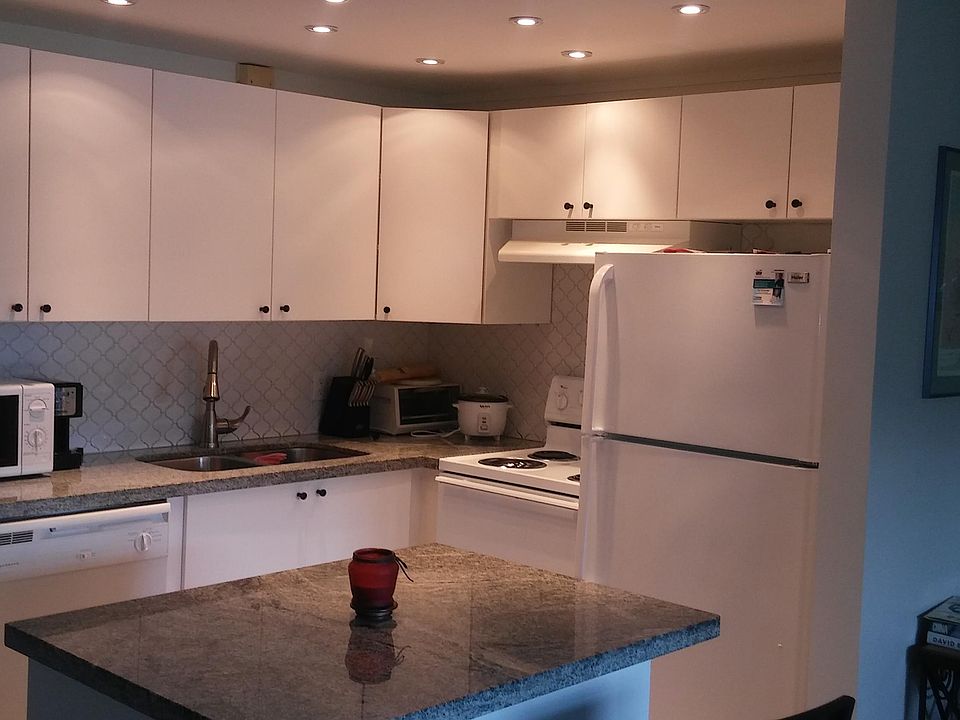 1st image of 251 Farnham K #251