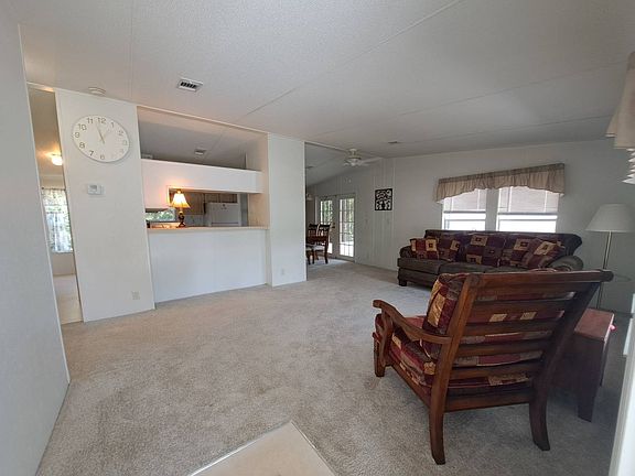 2nd image of 405 Lake Ontario Dr