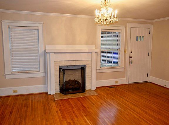 5th image of 1009 F St