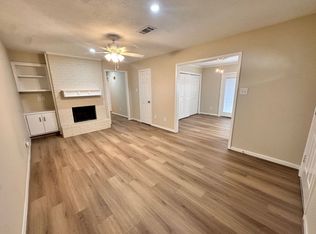 2404 Pecan Ridge Dr #B, Bryan, TX 77802