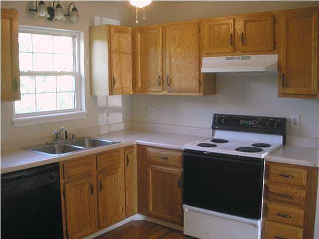 2nd image of 1616 Fitzgerald Ct