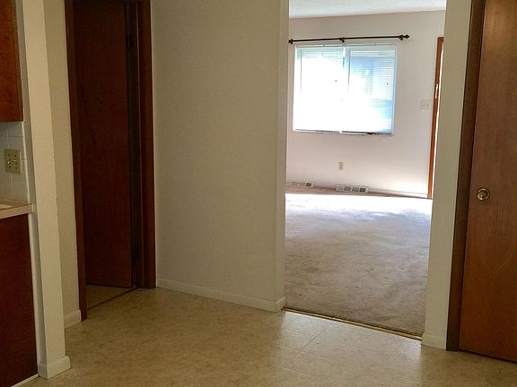 Dining area into living room