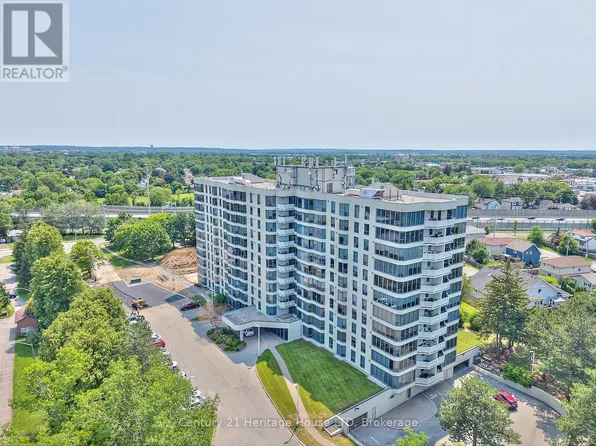 81 Scott St #504, Saint Catharines, ON L2N 7L5