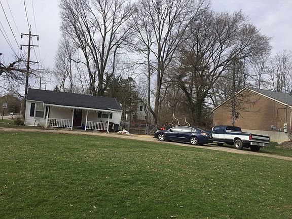 2nd image of 8932 Lesourdsville West Chester Rd