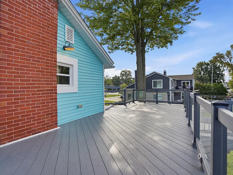 1430 Rossdale Dr — Photo 17