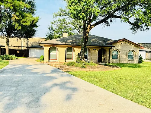 28922 Savannah Dr Photo 1
