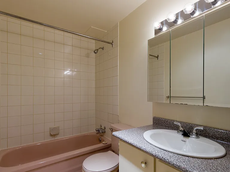 549 Dansey Ave — Photo 57