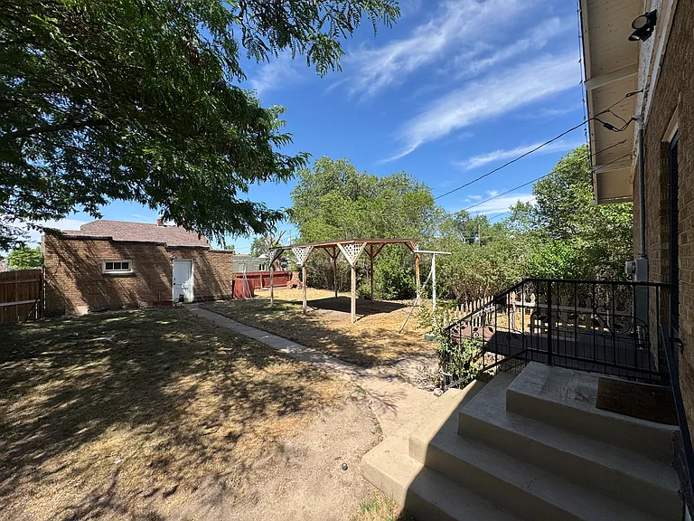 717 Minnequa Ave — Photo 6