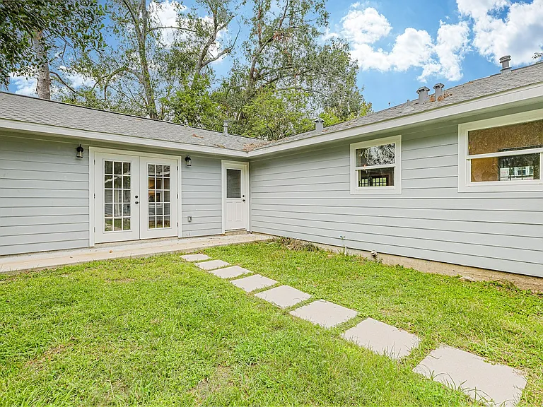 9313 Livernois Rd — Photo 49