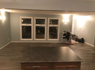 515 Lake Cres, Saskatoon, SK S7H 3A3