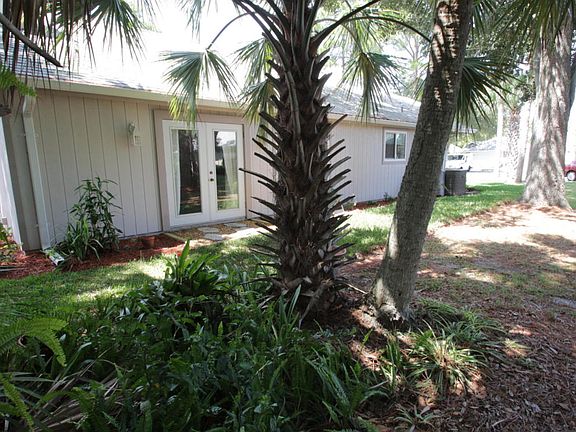 5th image of 992 Breezemont Ct