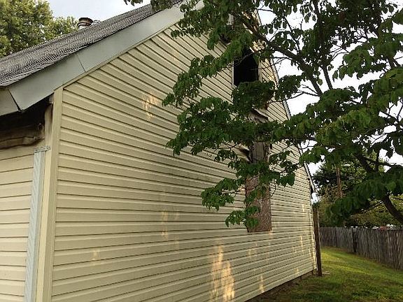 3rd image of 16302 Pond Meadow Ln