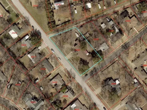 1313 Carolina St, Graham, TX 76450