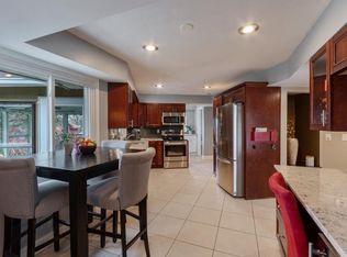 3600 Hopkins Xrds, Minnetonka, MN 55305