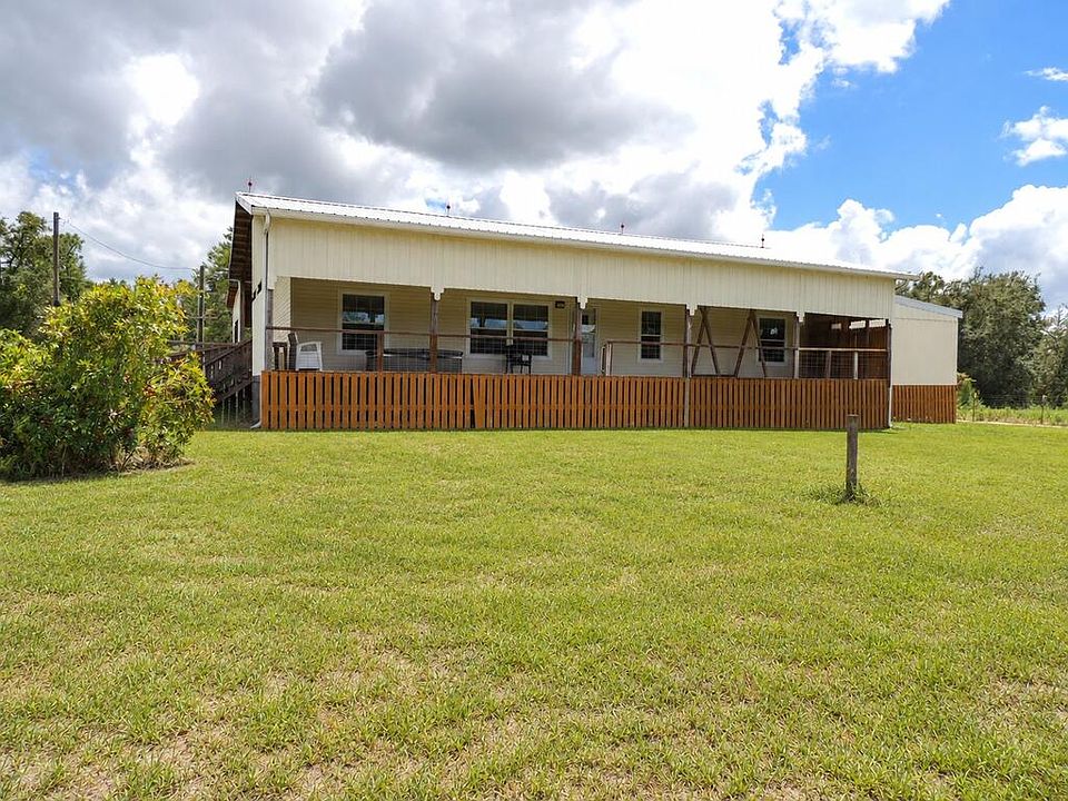 1st image of 5950 NE 107th Ct