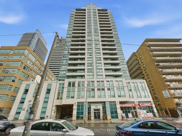 212 Eglinton Ave E #307, Toronto, ON M4P 0A3