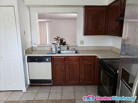2nd image of 4926 Finnegan Ct