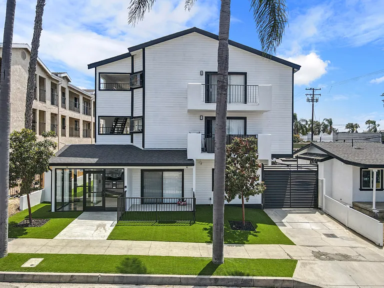 1410 Coronado Ave #8 — Photo 25