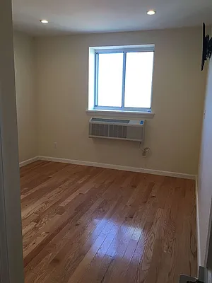 Rented by Voro, LLC | media 9