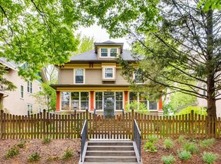 920 Franklin Ter, Minneapolis, MN 55406