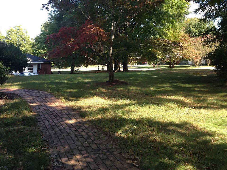 2nd image of 1973 Shirley Dr