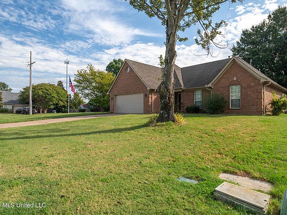 2nd image of 5860 Ridgetop Dr