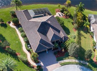 8316 Heritage Grand Pl, Bradenton, FL 34212