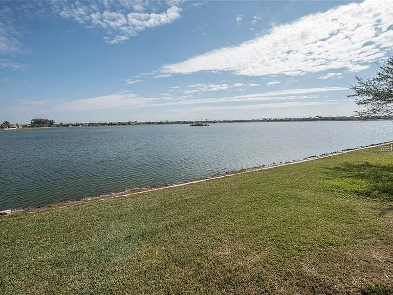 1742 Mira Lago Cir — Photo 32