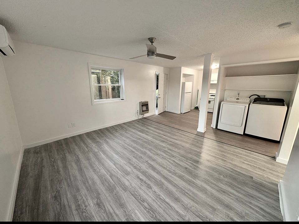 1st image of 4 Oak St #4C