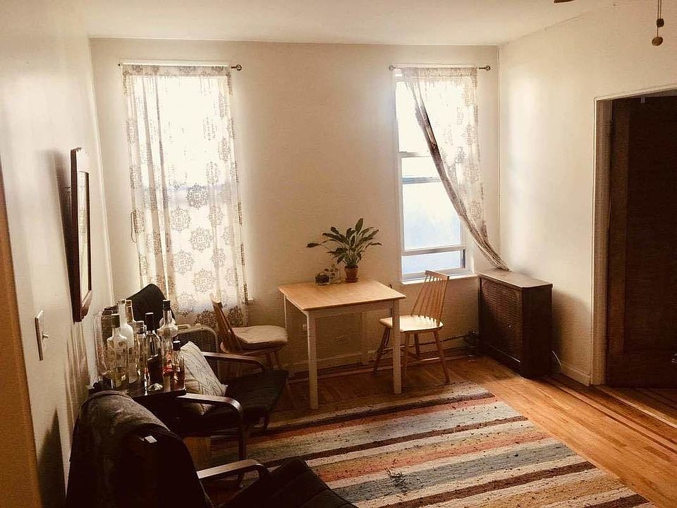 1st image of 2582 44th St APT 3F