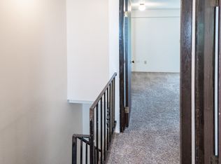 9350 SW Hall Blvd #7, Portland, OR 97223