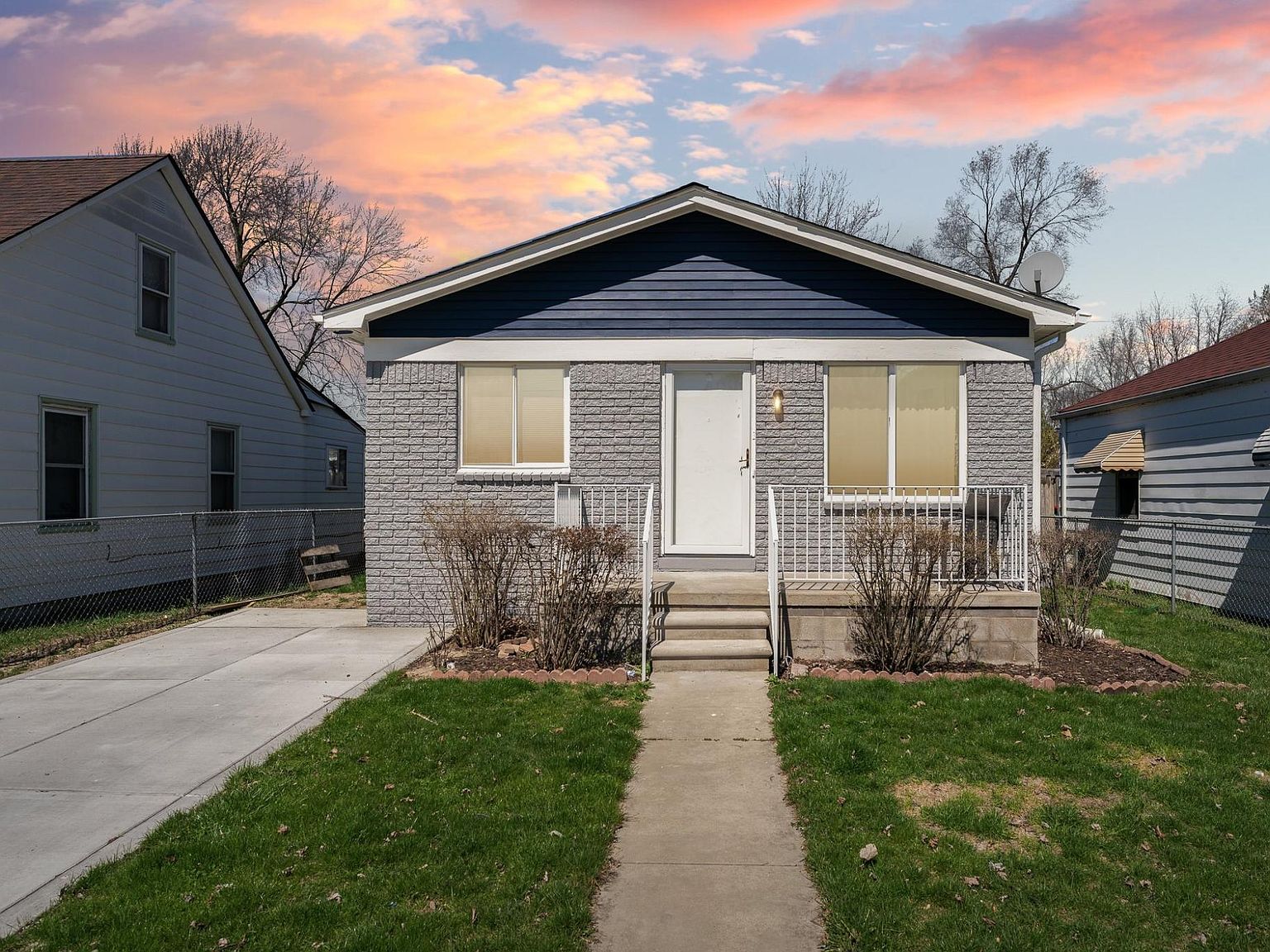 8275 Republic Ave, Warren, MI 48089 Zillow
