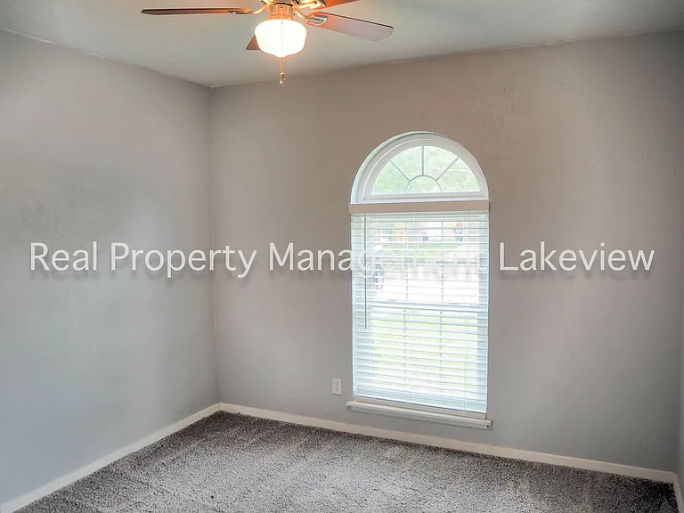 534 Oldbridge Dr — Photo 9