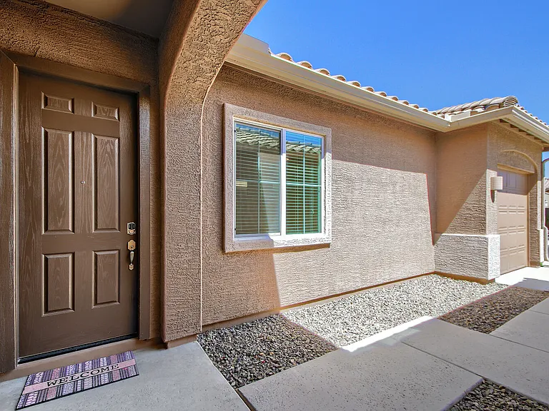 10443 W Nosean Rd #B — Photo 2