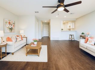 202 S Las Vegas Trl #202, Fort Worth, TX 76108