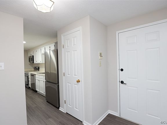 3rd image of 7608 Roscommon Ct APT 2302