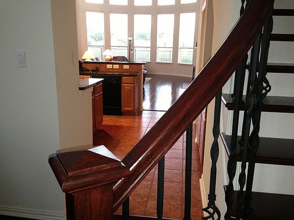 5th image of 2317 Chenault Dr