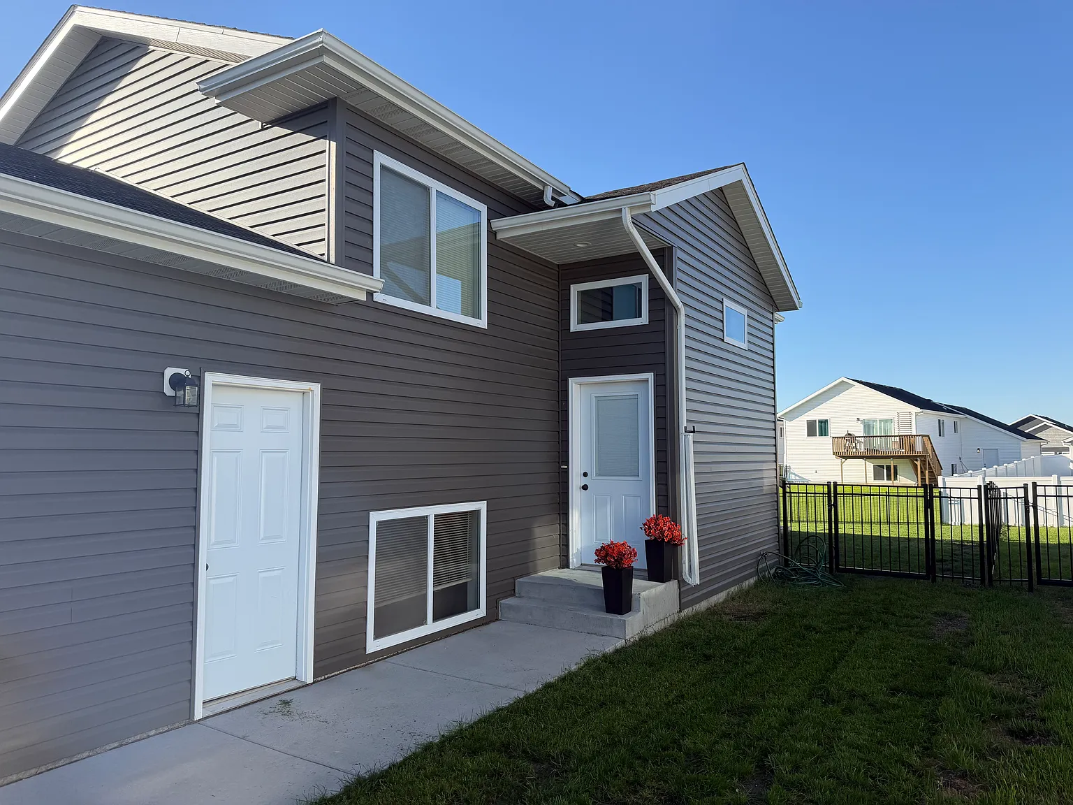 3 bed, 1790 sqft, $1,850 — Photo 2